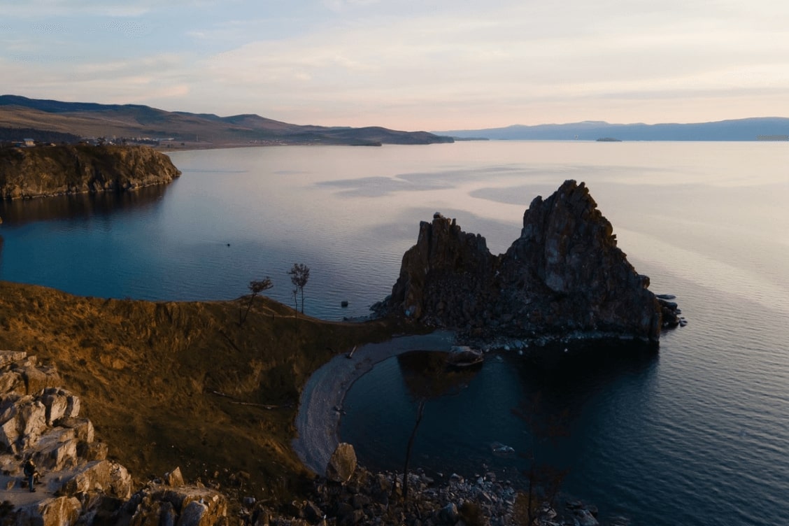 Озеро Байкал – одно из самых популярных мест отдыха в России